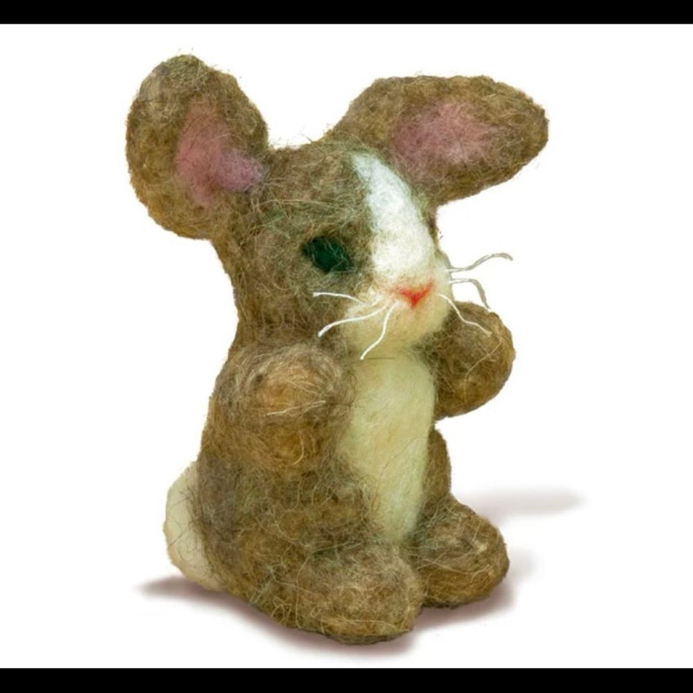 NIB Rabbit Needle Felting Kit - Picture 5 of 5
